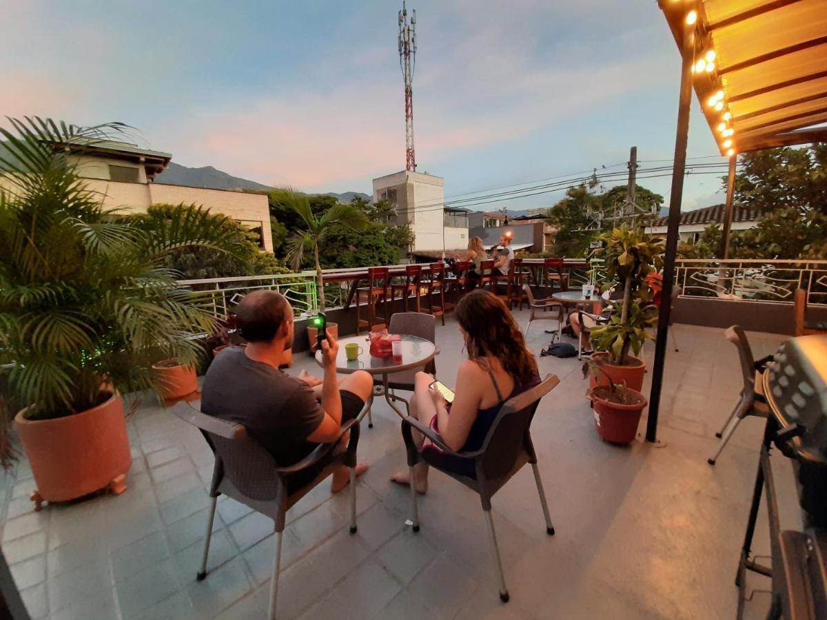 Noah Boutique Hostels Medellin Bagian luar foto